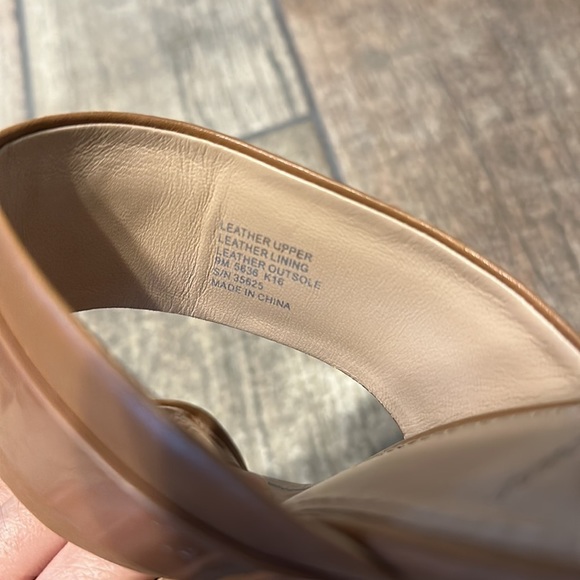 Tory‎ Burch Women’s Tan Leather Slide Wedges SZ 9 - Picture 12 of 12